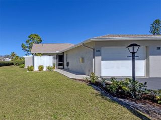 601 PINEBROOK CRESCENT 1, Venice, FL 34285