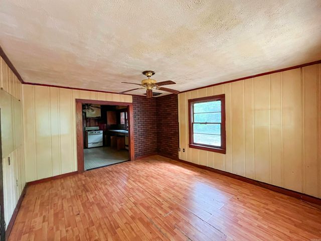 1610 Jones Dr, Conway, AR 72032