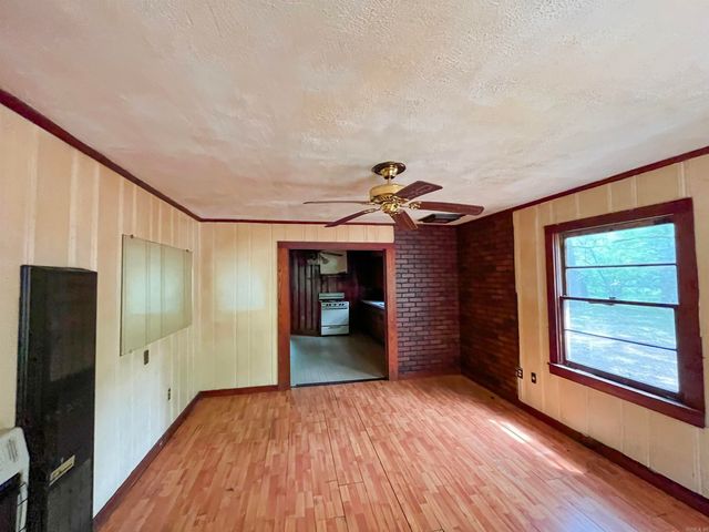 1610 Jones Dr, Conway, AR 72032