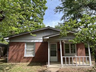 1610 Jones Dr, Conway, AR 72032