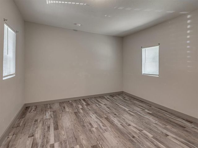 912 S Rock Island Avenue, El Reno, OK 73036