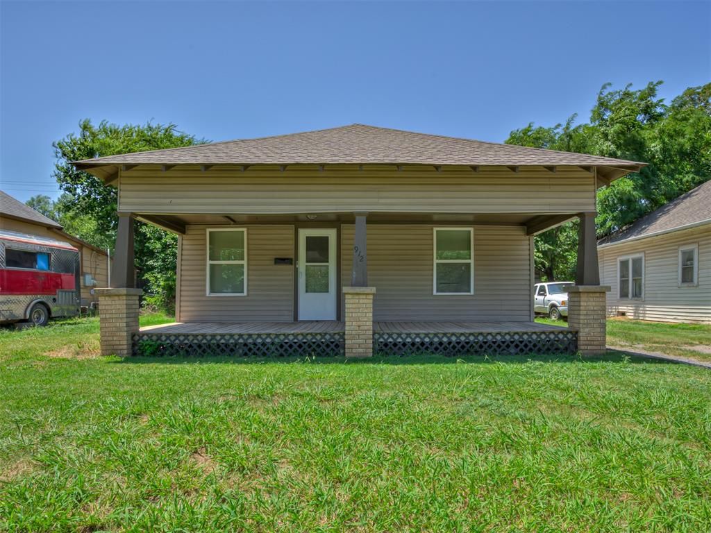 912 S Rock Island Avenue, El Reno, OK 73036