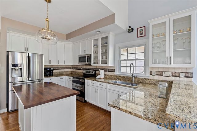 12408 Amershire Ln, Glen Allen, VA 23059