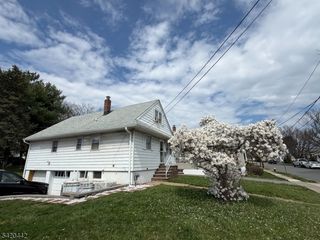2 Sunnyside Pl, Verona Twp., NJ 07044