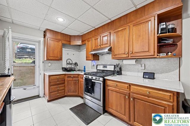 335 Linden Street, Reading City, PA 19604