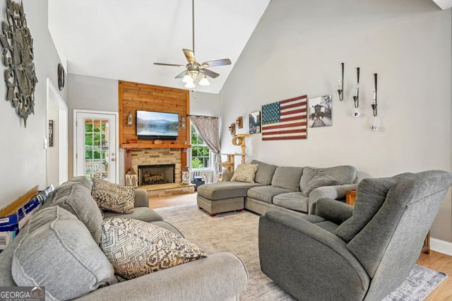 130 Chesterfield Drive, Newnan, GA 30265
