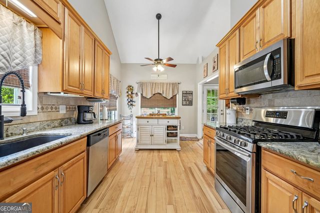 130 Chesterfield Drive, Newnan, GA 30265