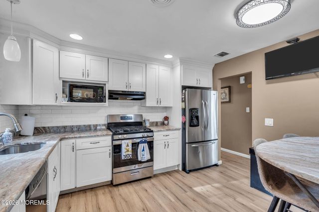 619 Clairmore Avenue, Lanoka Harbor, NJ 08734