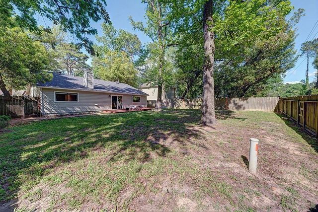 55 Dew Fall Ct Court, The Woodlands, TX 77380