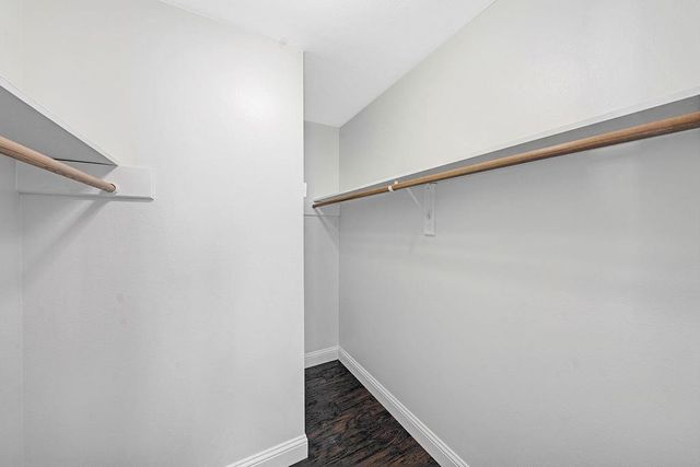 55 Dew Fall Ct Court, The Woodlands, TX 77380