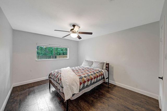 55 Dew Fall Ct Court, The Woodlands, TX 77380