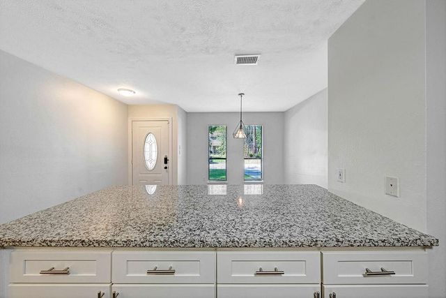 55 Dew Fall Ct Court, The Woodlands, TX 77380