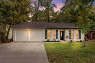 55 Dew Fall Ct Court, The Woodlands, TX 77380