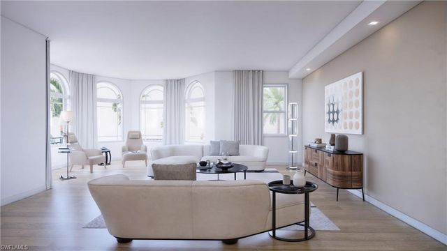 1301 3rd AVE S # 7405, Naples, FL 34102