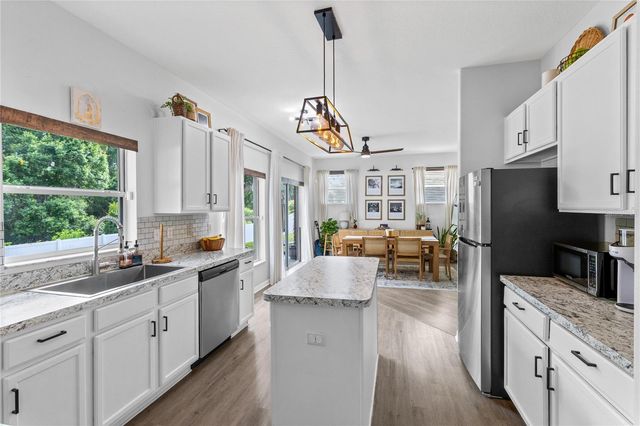 498 WEKIVA CREST DRIVE, Apopka, FL 32712