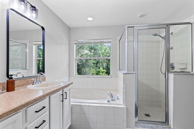 498 WEKIVA CREST DRIVE, Apopka, FL 32712