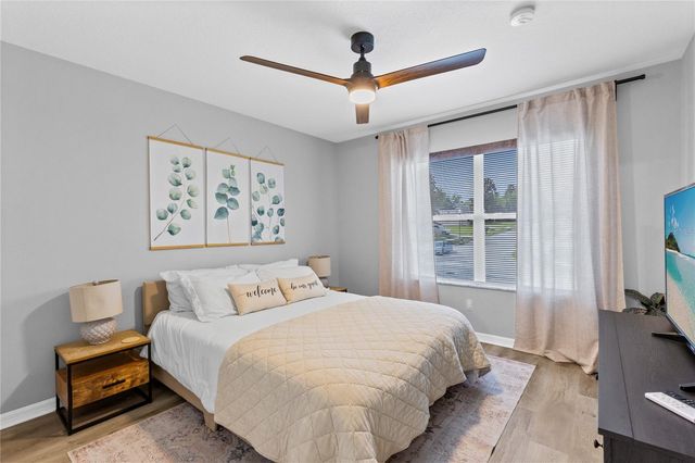 498 WEKIVA CREST DRIVE, Apopka, FL 32712