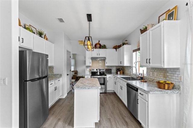 498 WEKIVA CREST DRIVE, Apopka, FL 32712