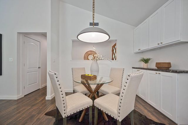 938 Mikkelsen Dr, Auburn, CA 95603