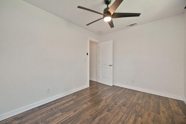 938 Mikkelsen Dr, Auburn, CA 95603
