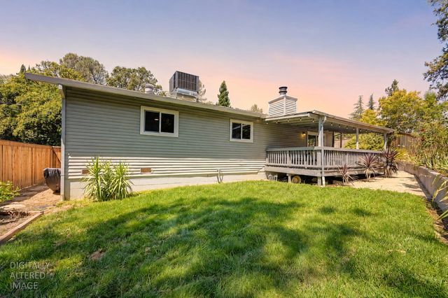 938 Mikkelsen Dr, Auburn, CA 95603