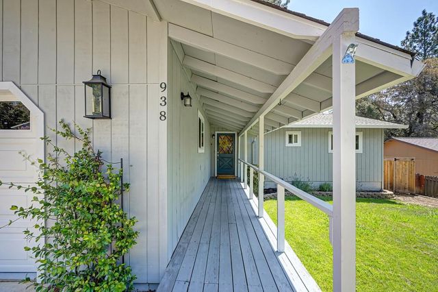 938 Mikkelsen Dr, Auburn, CA 95603