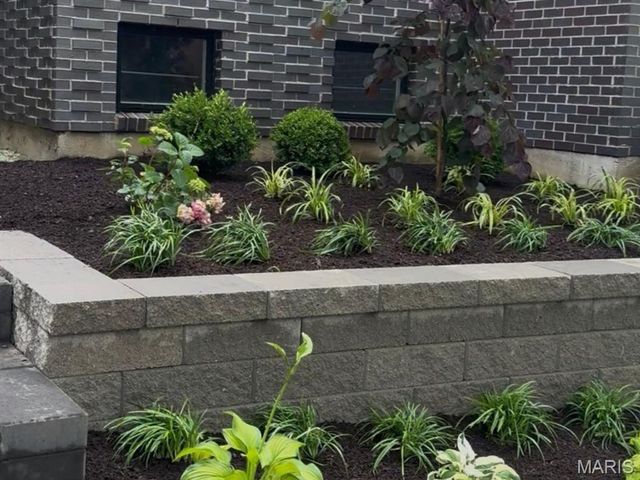 3415 Vista Avenue, St Louis, MO 63104