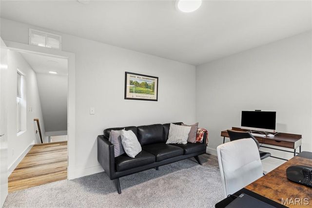 3415 Vista Avenue, St Louis, MO 63104