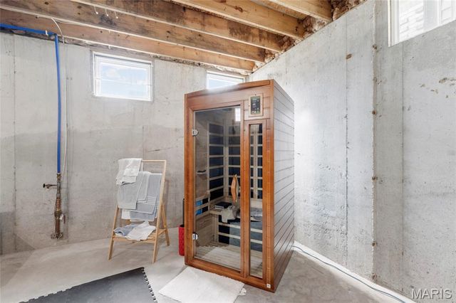 3415 Vista Avenue, St Louis, MO 63104