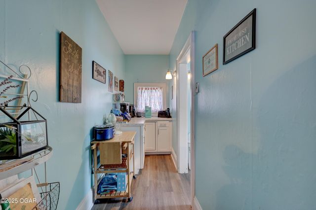 1513 S Main Street, Carthage, MO 64836