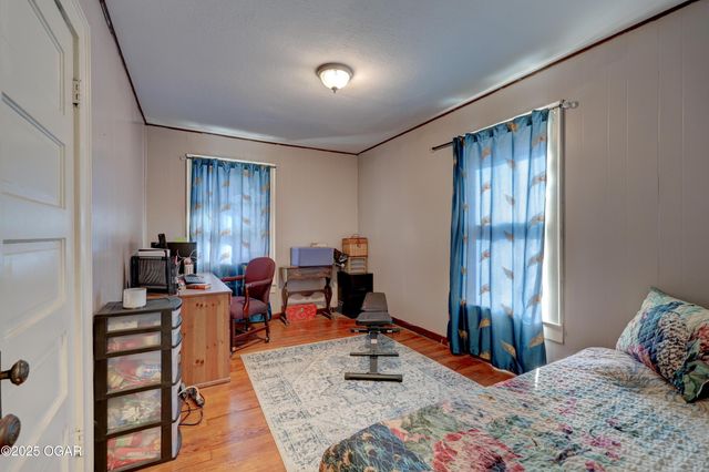 1513 S Main Street, Carthage, MO 64836