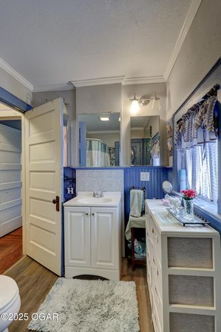 1513 S Main Street, Carthage, MO 64836