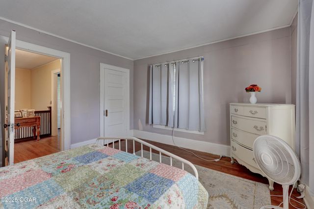 1513 S Main Street, Carthage, MO 64836