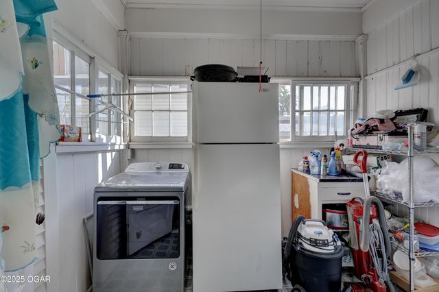 1513 S Main Street, Carthage, MO 64836