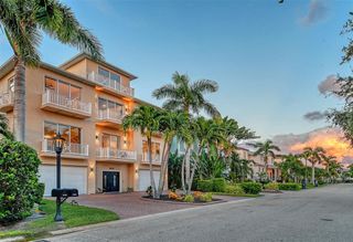 7154 HAWKS HARBOR CIRCLE, Bradenton, FL 34207