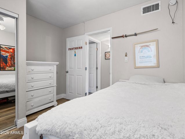 2612 W OSAGE Circle, Mesa, AZ 85202