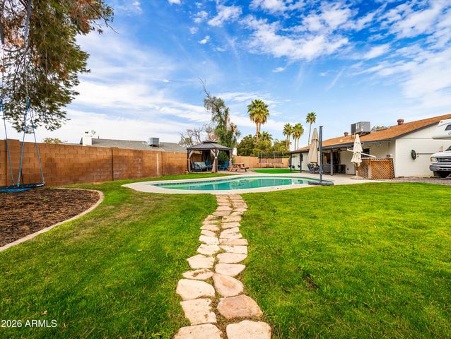 2612 W OSAGE Circle, Mesa, AZ 85202
