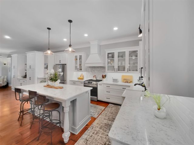 133 E Hanover Street, Pentwater, MI 49449
