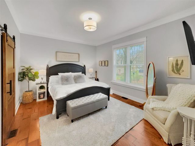 133 E Hanover Street, Pentwater, MI 49449