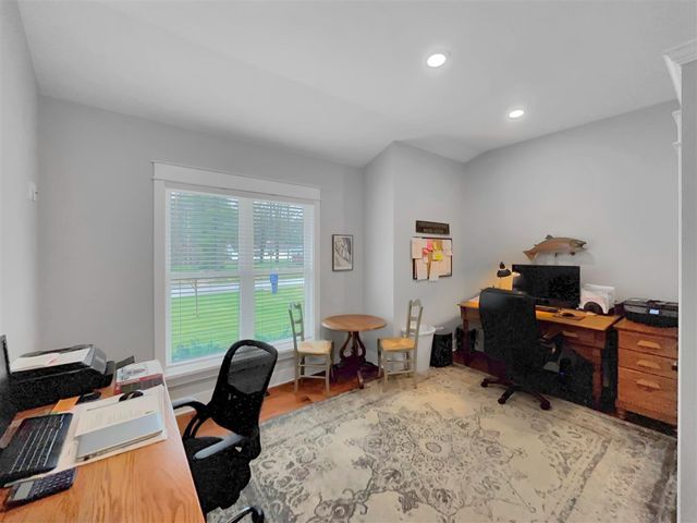 133 E Hanover Street, Pentwater, MI 49449