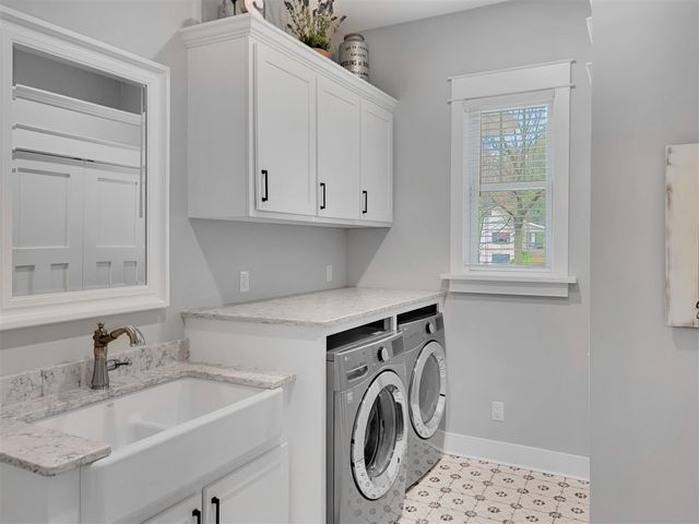 133 E Hanover Street, Pentwater, MI 49449