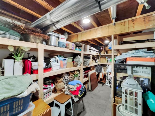 133 E Hanover Street, Pentwater, MI 49449