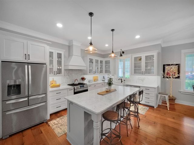 133 E Hanover Street, Pentwater, MI 49449