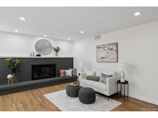 7007 E Hinsdale Ave, Englewood, CO 80112