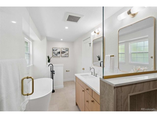 7007 E Hinsdale Ave, Englewood, CO 80112