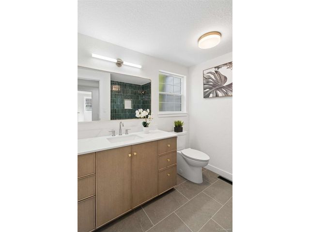 7007 E Hinsdale Ave, Englewood, CO 80112