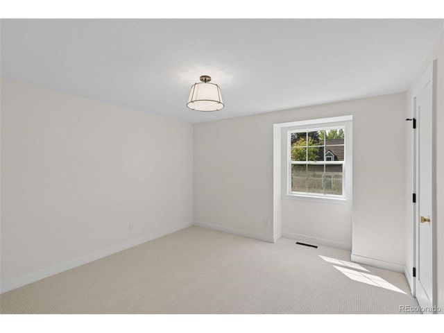 7007 E Hinsdale Ave, Englewood, CO 80112