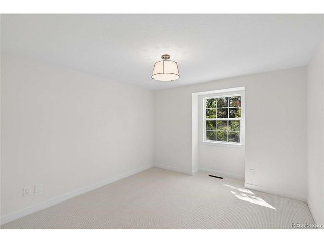 7007 E Hinsdale Ave, Englewood, CO 80112