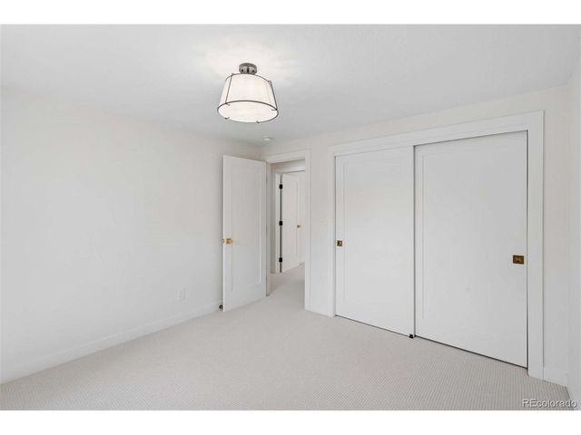 7007 E Hinsdale Ave, Englewood, CO 80112