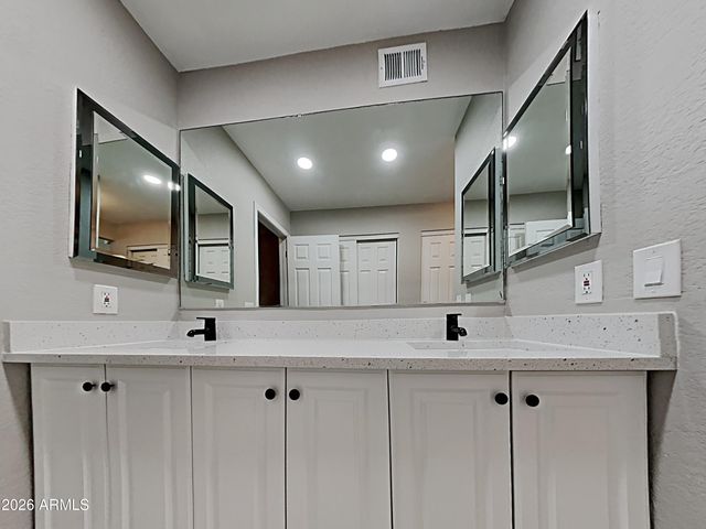 609 S DANYELL Drive, Chandler, AZ 85225